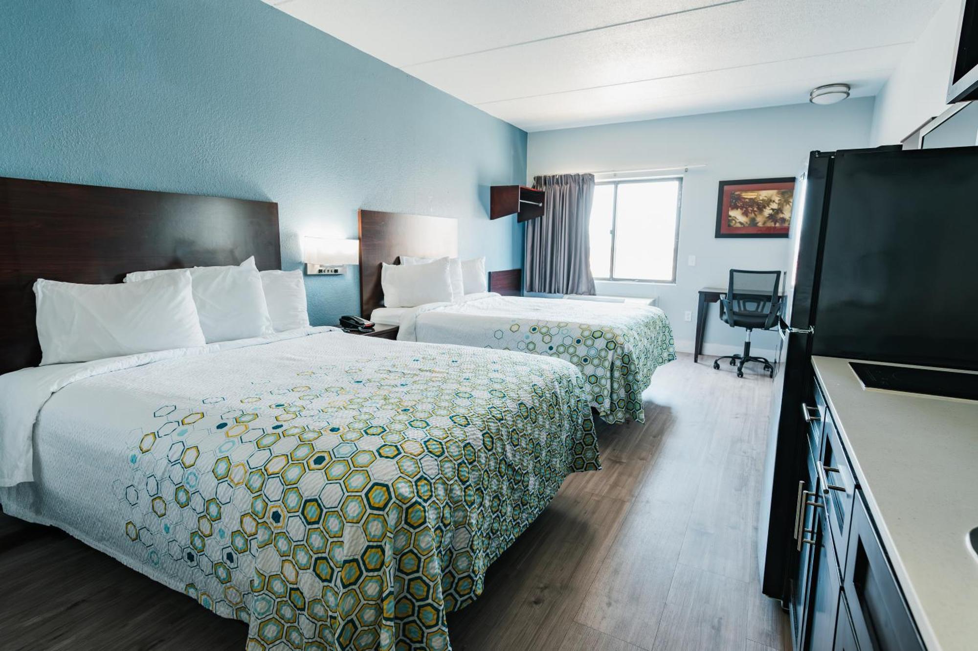 Hometowne Studios By Red Roof San Antonio - Seaworld Northwest ภายนอก รูปภาพ