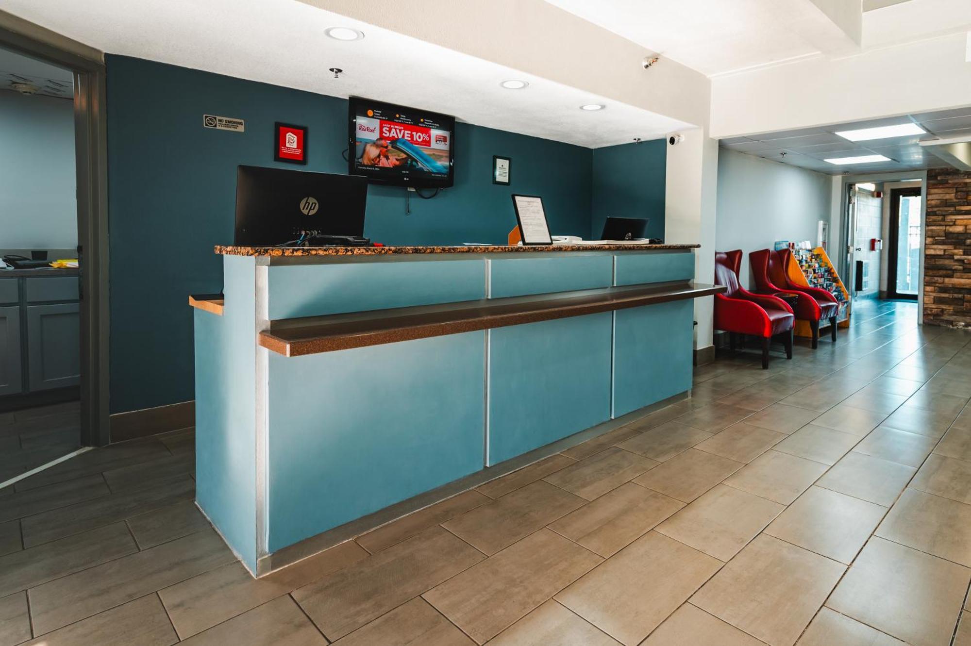 Hometowne Studios By Red Roof San Antonio - Seaworld Northwest ภายนอก รูปภาพ